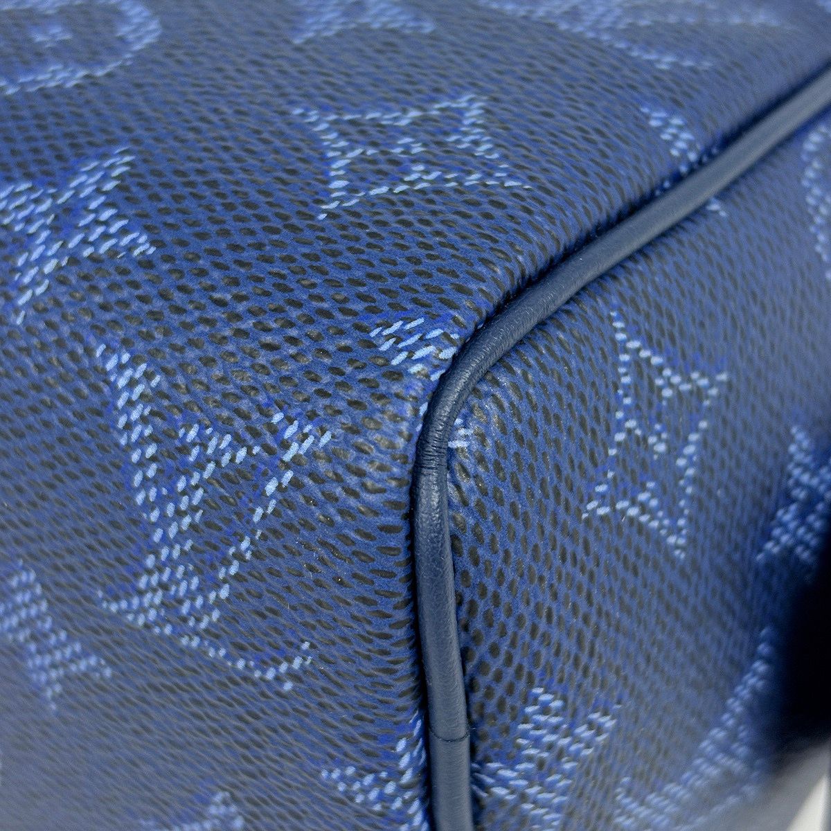 Louis Vuitton Mini Dopp Kit Monogram Heritage Leather Chien Blue Handbag — view 3