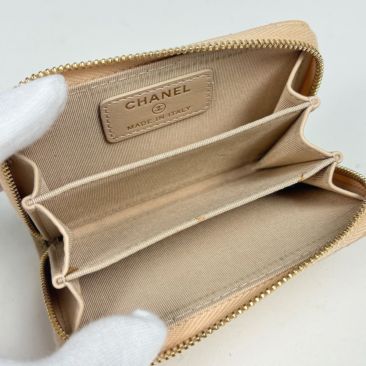 Chanel CC Logo Coin Case Card Caviar Leather Beige — view 7