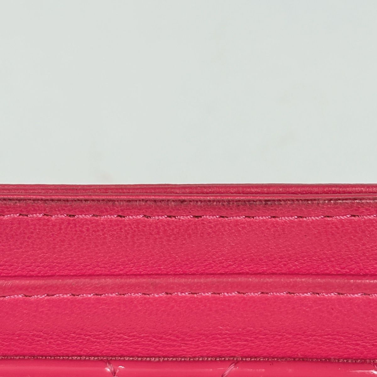 Chanel CC Logo Card Case Enamel Patent Leather Pink — view 5