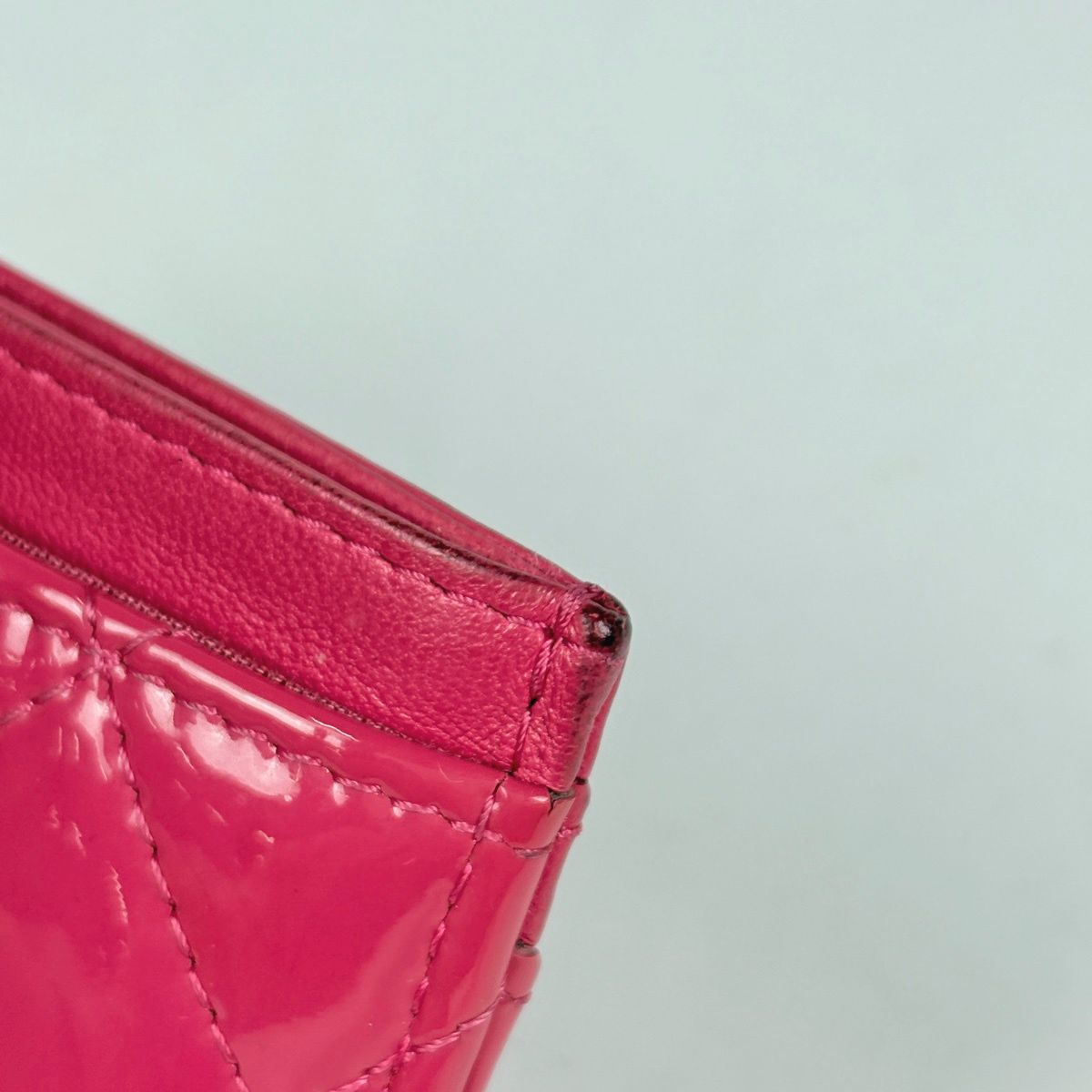 Chanel CC Logo Card Case Enamel Patent Leather Pink — view 3