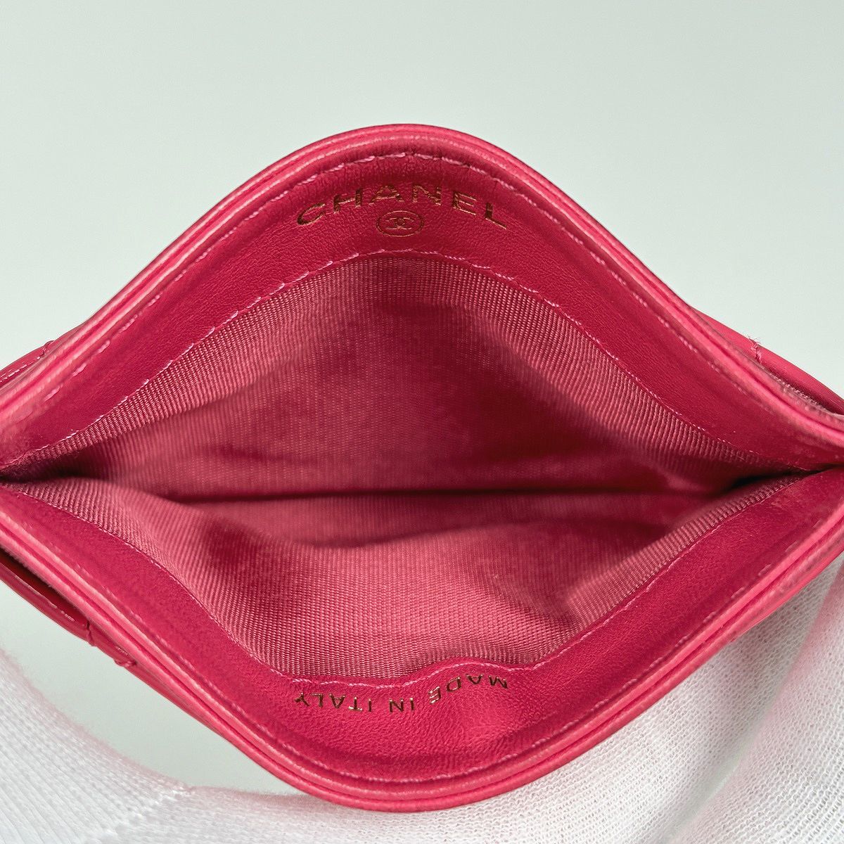 Chanel CC Logo Card Case Enamel Patent Leather Pink — view 6