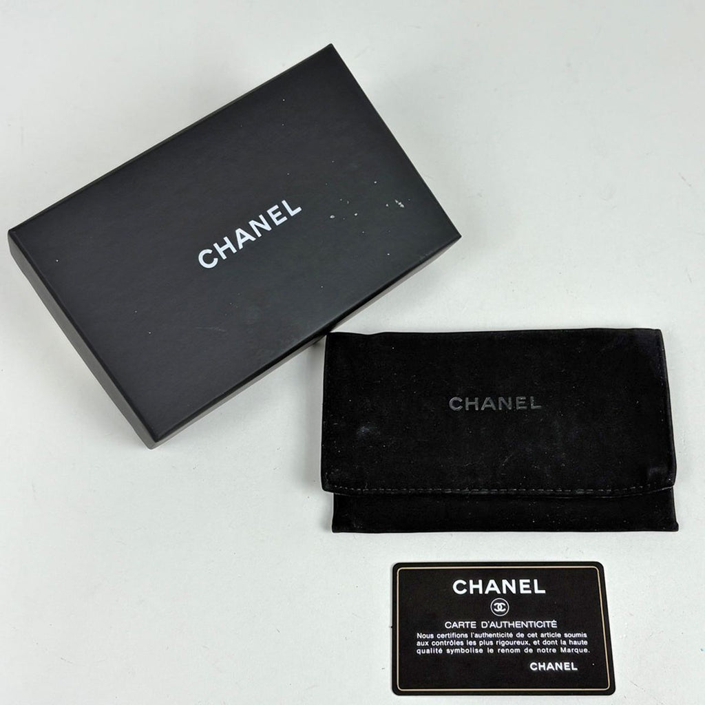 Chanel CC Logo Card Case Enamel Patent Leather Pink — view 7