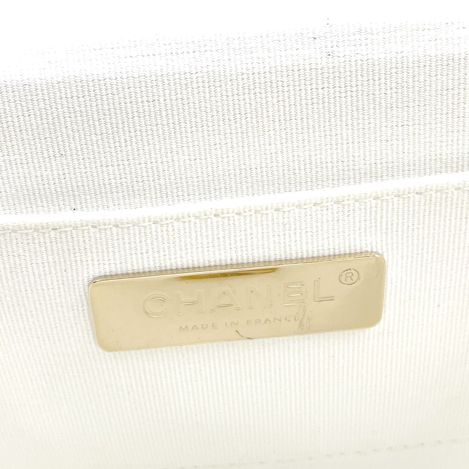 Chanel Quilted Small Box Random Lambskin White Chain Shoulder Bag Gold — view 4