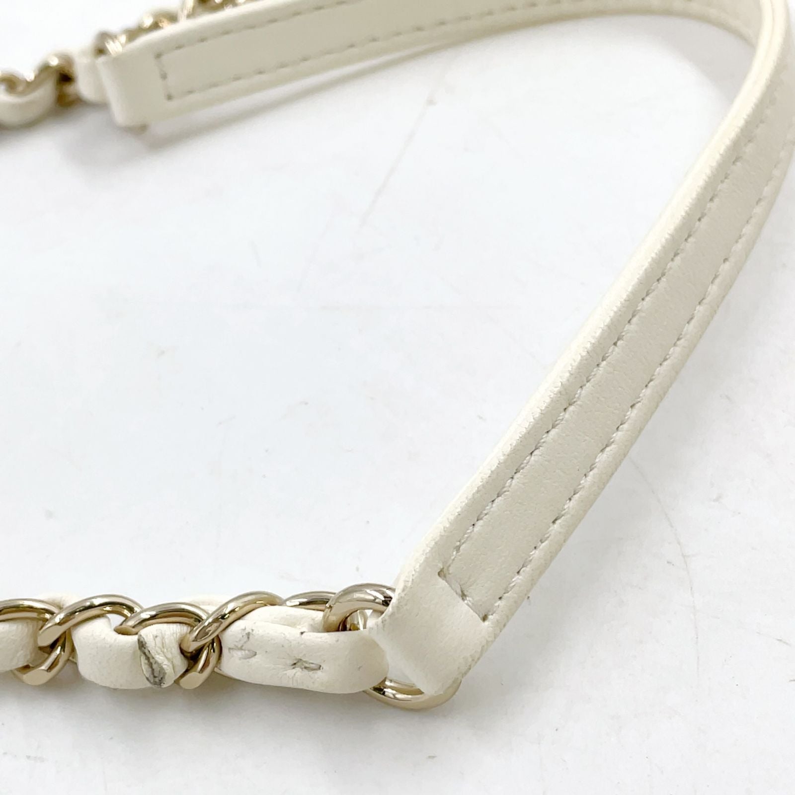 Chanel Quilted Small Box Random Lambskin White Chain Shoulder Bag Gold — view 6