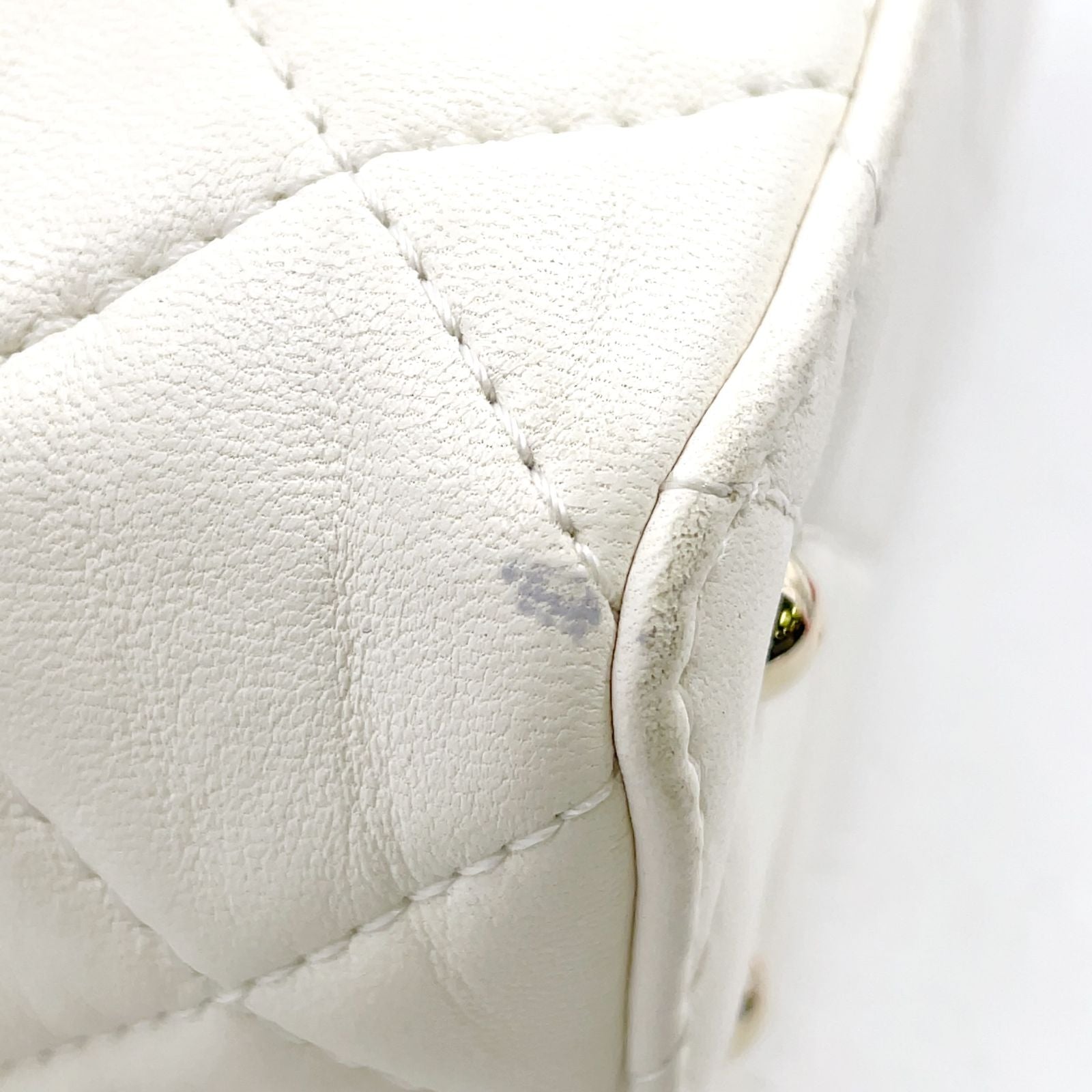 Chanel Quilted Small Box Random Lambskin White Chain Shoulder Bag Gold — view 8