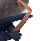 Louis Vuitton Papillon 26 Monogram Vintage Handbag — view 9