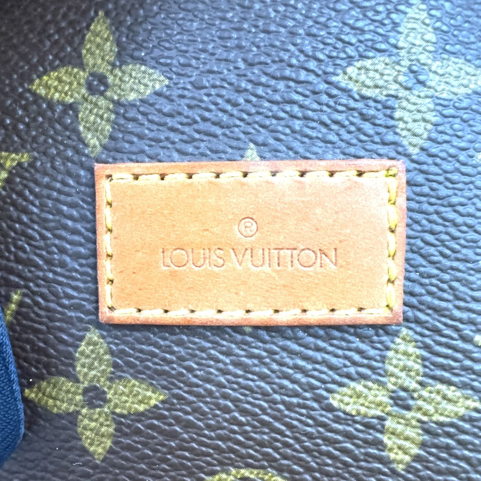 Louis Vuitton Saumur 35 Monogram Leather Brown Light Shoulder Bag Gold — view 5