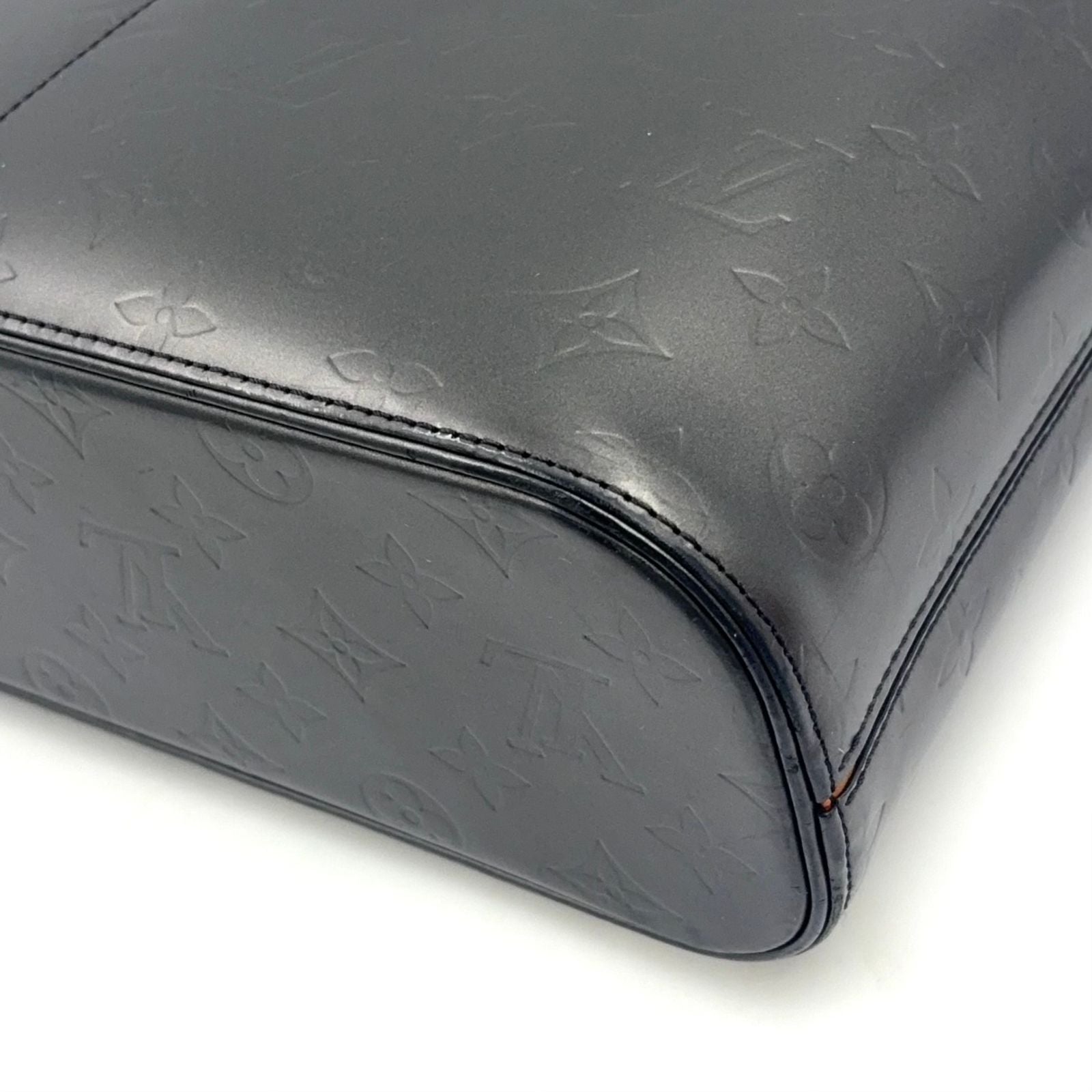 Louis Vuitton Matte Satta Monogram Calfskin Dark Gray Shoulder Bag Silver — view 8