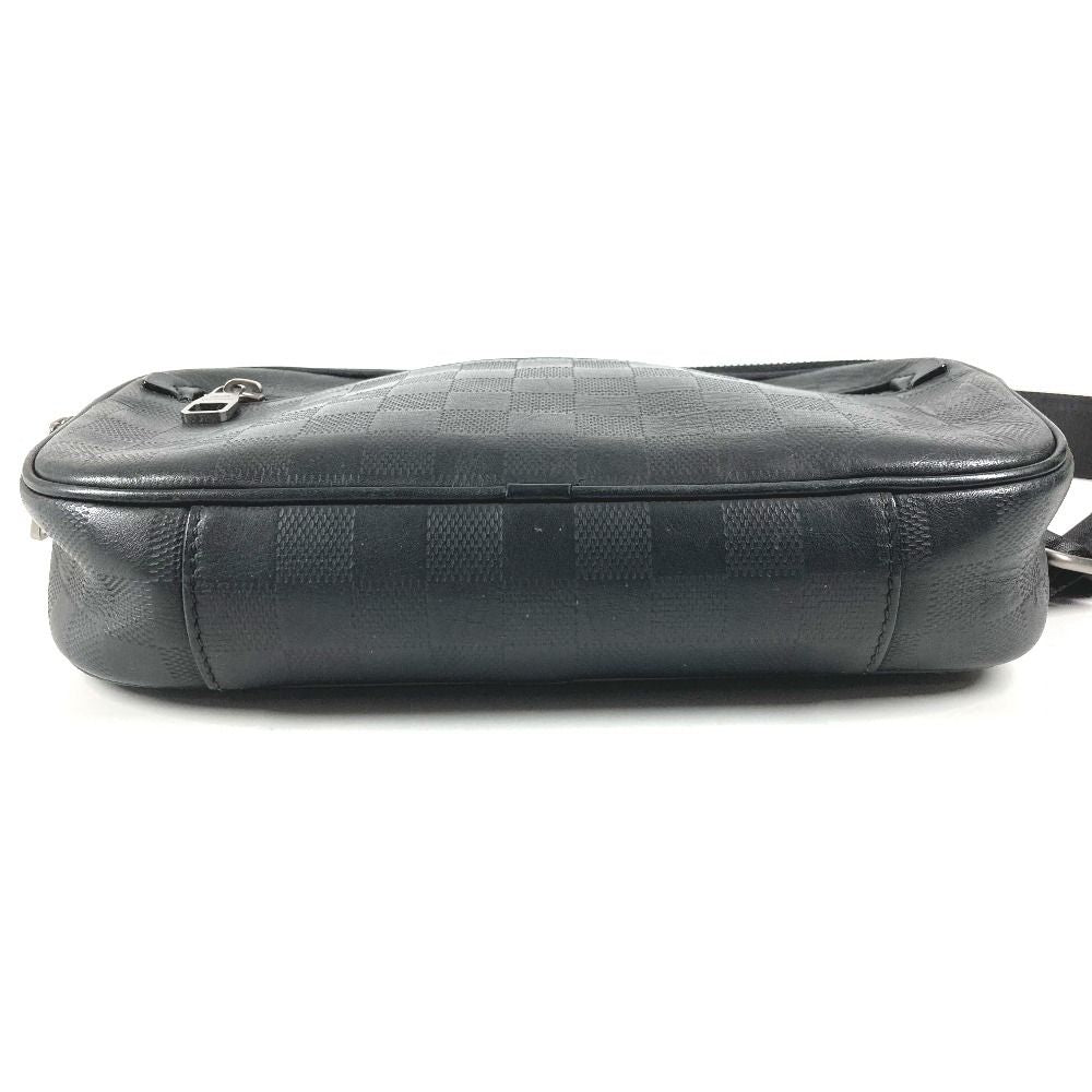 Louis Vuitton Belt Bag Ambler Damier Infini Leather Onyx Black — view 5
