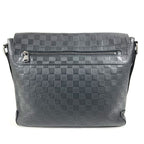 Louis Vuitton Shoulder Bag District MM Damier Infini Leather Onyx Black — view 2