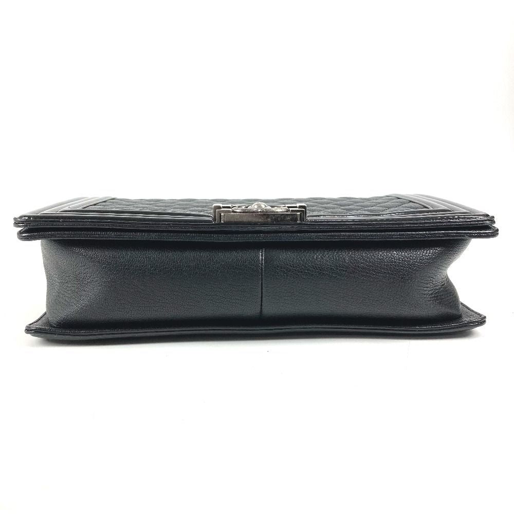 Chanel Shoulder Bag Boy Large 28 Caviar Leather Black — view 5