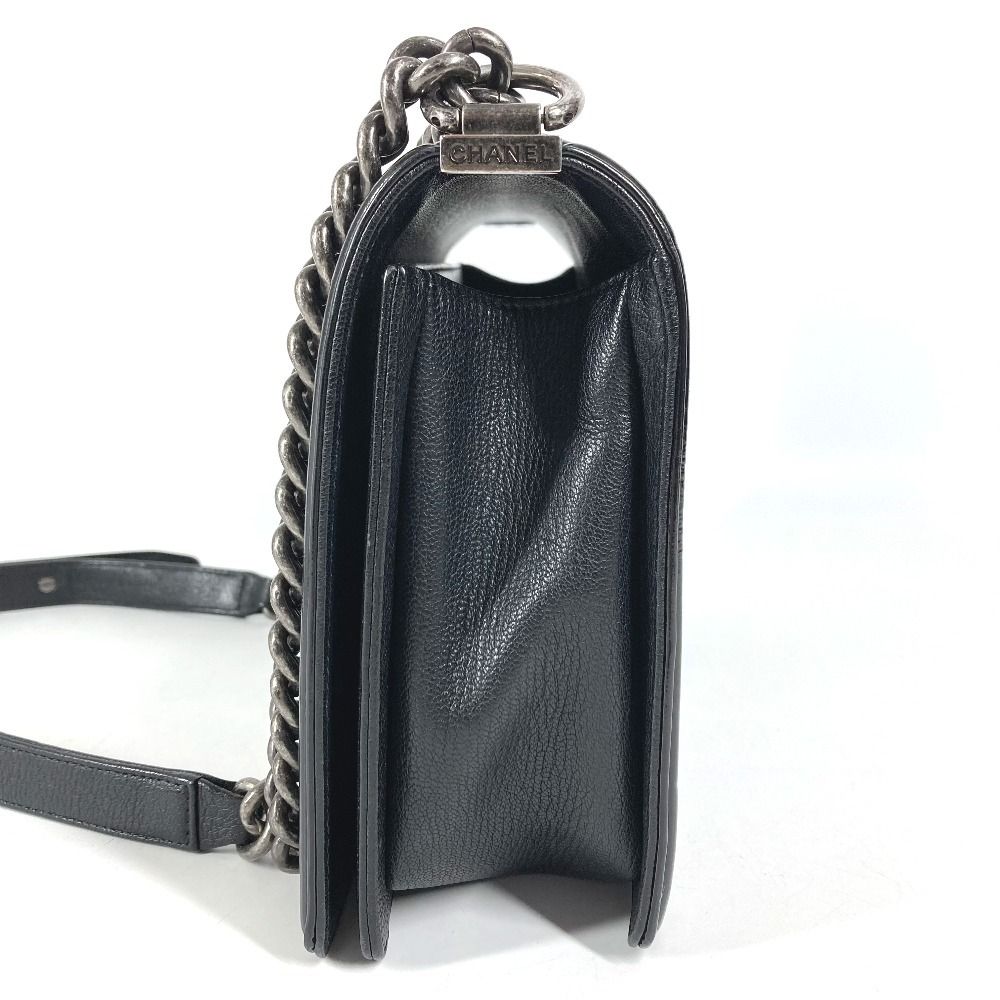 Chanel Shoulder Bag Boy Large 28 Caviar Leather Black — view 3