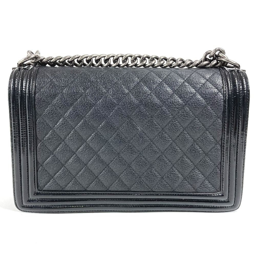 Chanel Shoulder Bag Boy Large 28 Caviar Leather Black — view 2