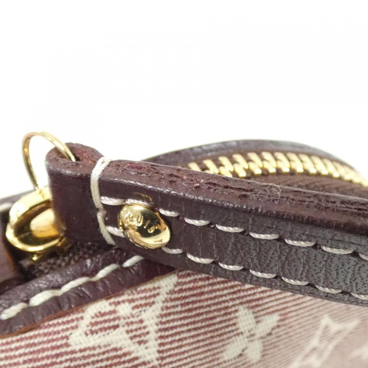 Louis Vuitton Monogram Idylle Round Pouch 17 cm — view 3