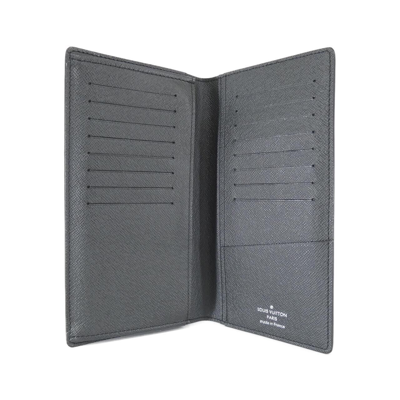 Louis Vuitton Taiga Portefeuille Brazza Wallet — view 5
