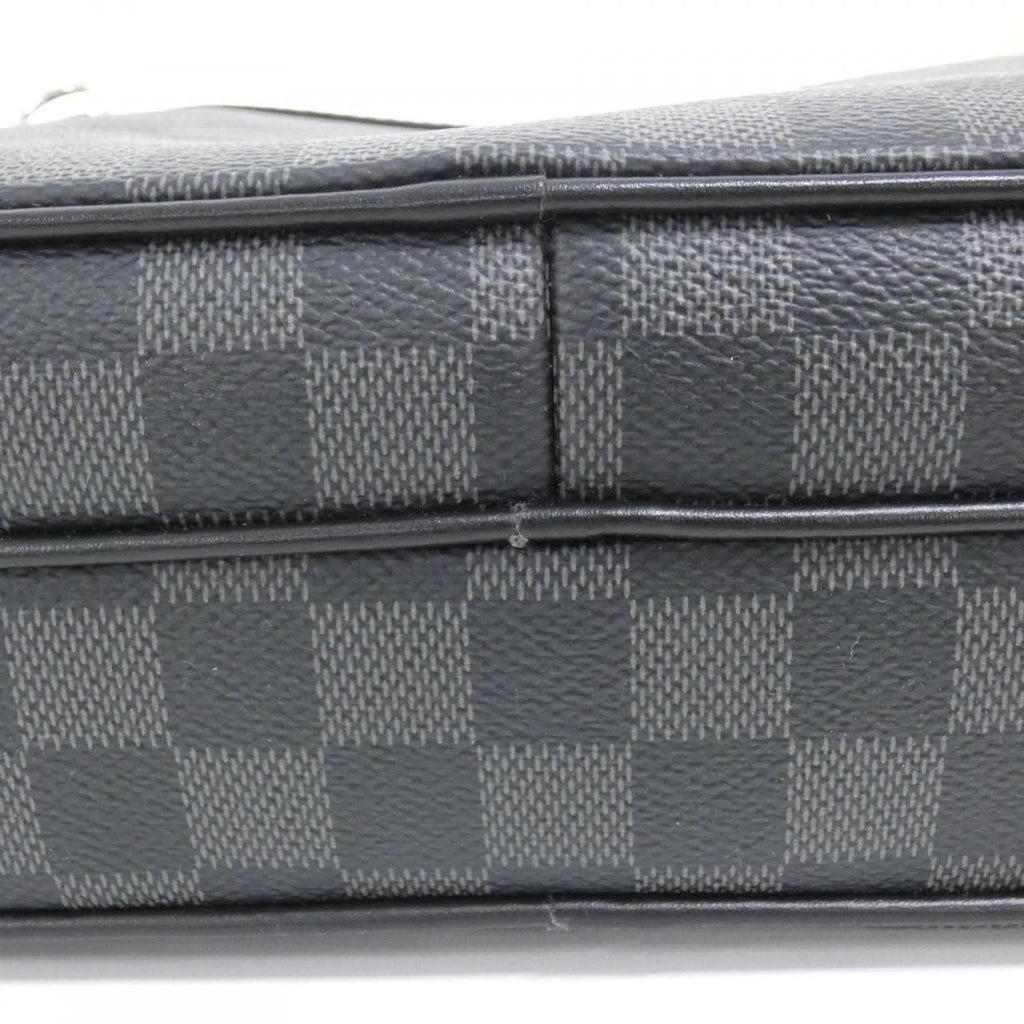 Louis Vuitton Damier Graphite Trocadero Messenger PM Shoulder — view 3