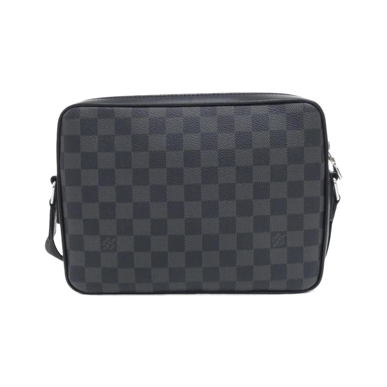 Louis Vuitton Damier Graphite Trocadero Messenger PM Shoulder — view 2