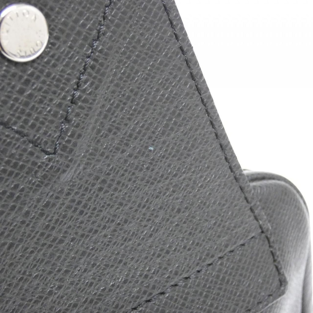 Louis Vuitton Taiga Avenue Sling — view 6
