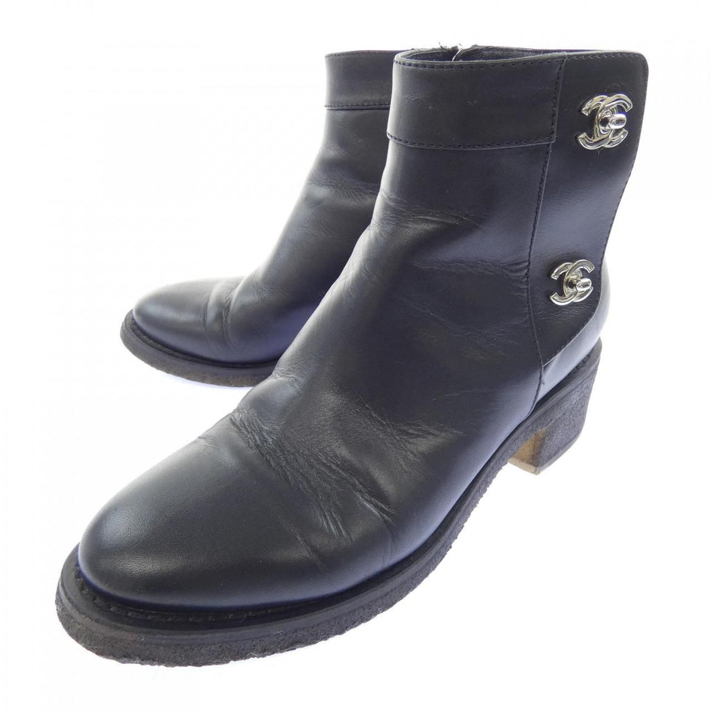Chanel Turnlock Boots Black — view 3