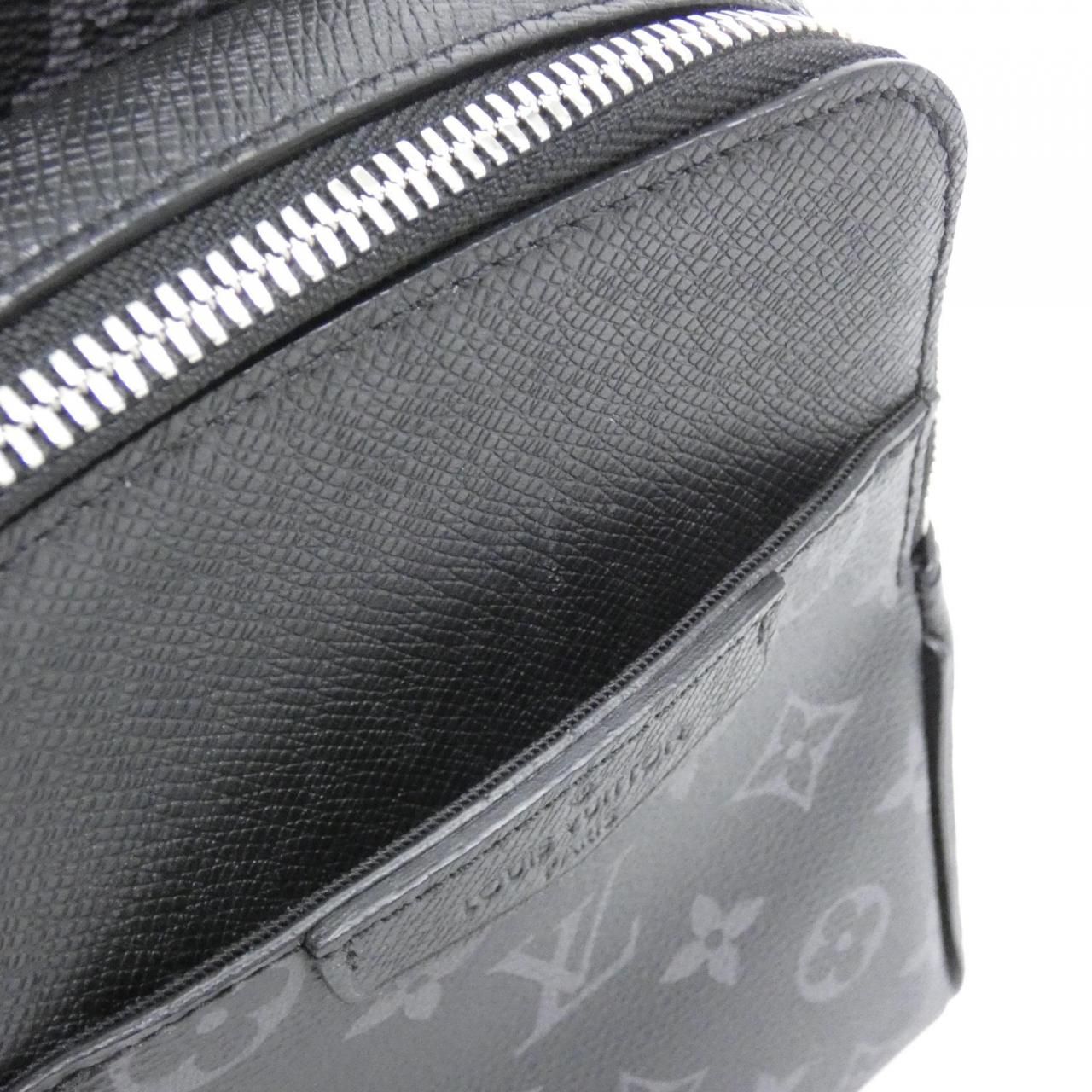 Louis Vuitton Taiga Llama Outdoor Sling — view 5