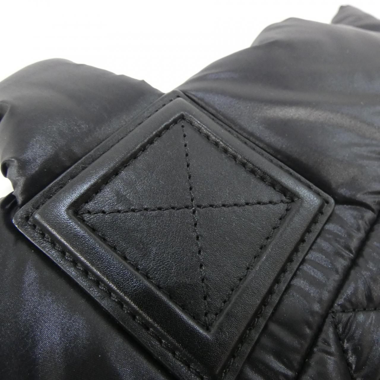 Chanel Coco Cocoon Line — view 4