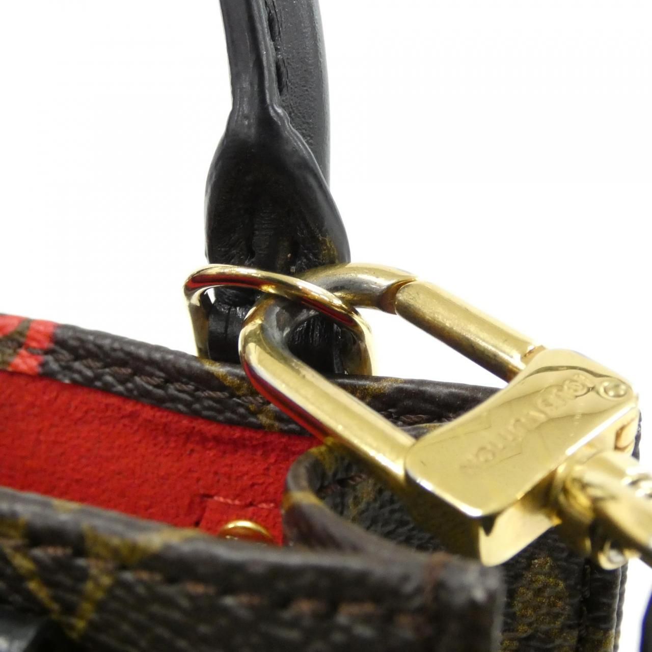 Louis Vuitton Monogram Petite Sac Plat — view 4