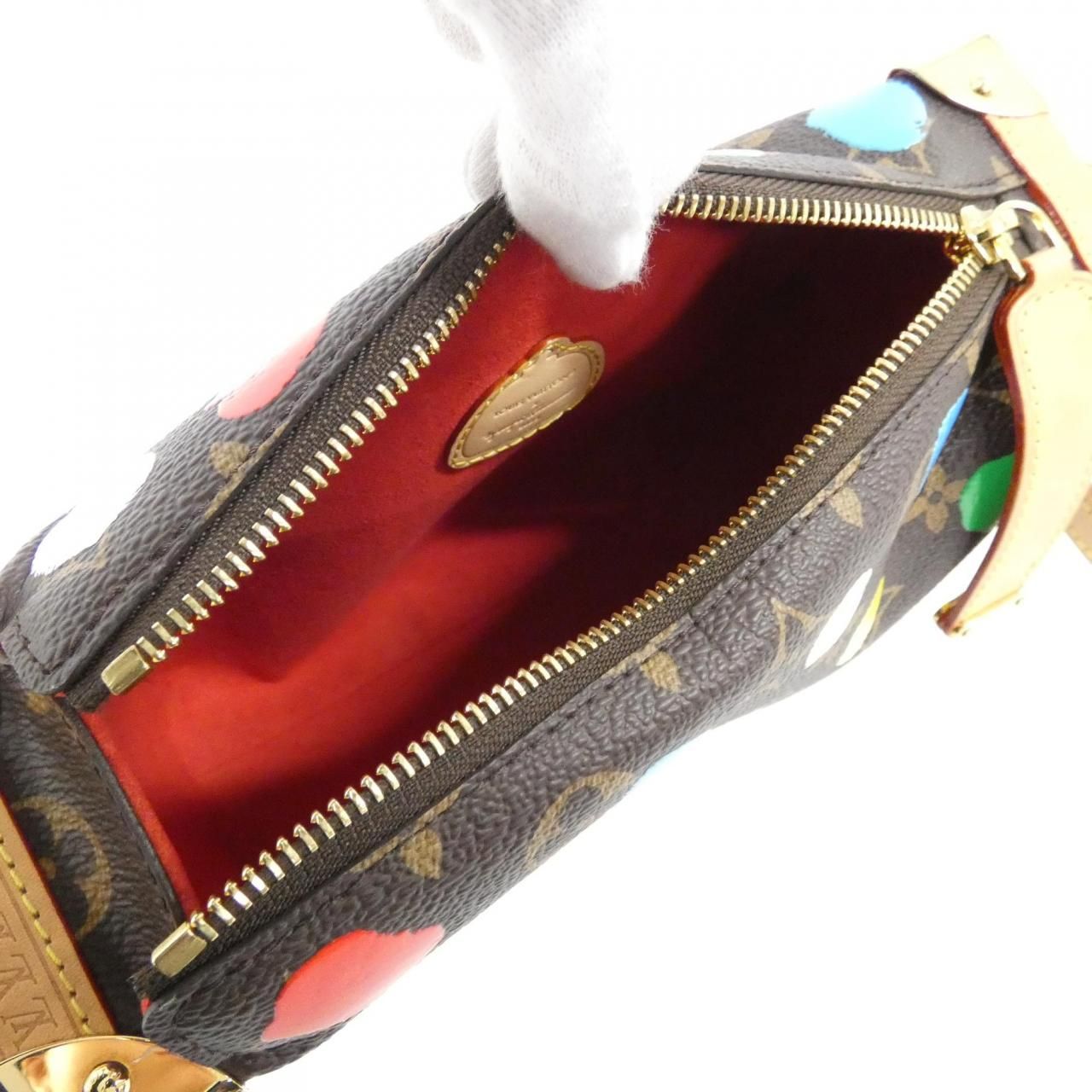 Louis Vuitton Monogram Side Trunk — view 9