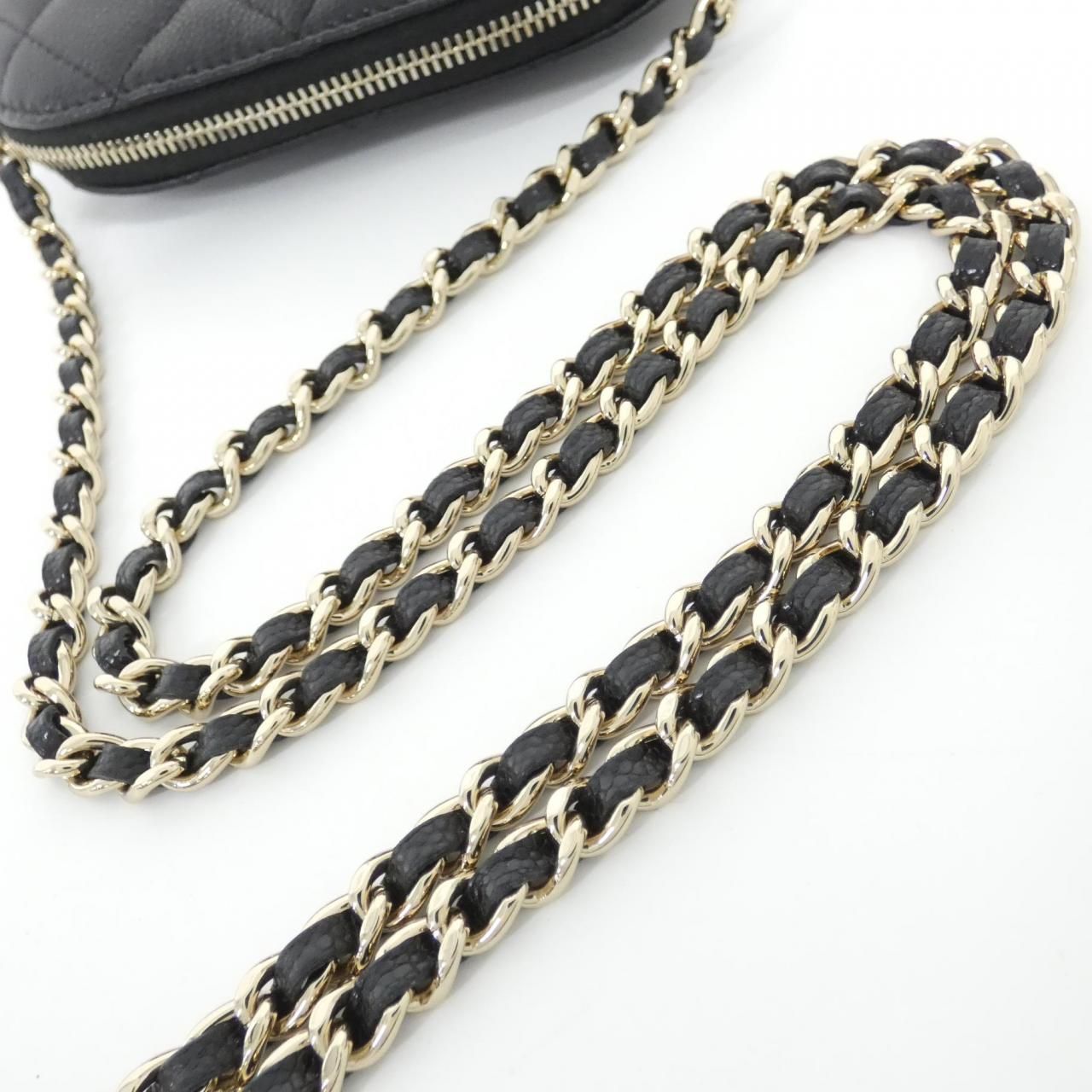 Chanel Timeless Classic Line Chain Clutch — view 6