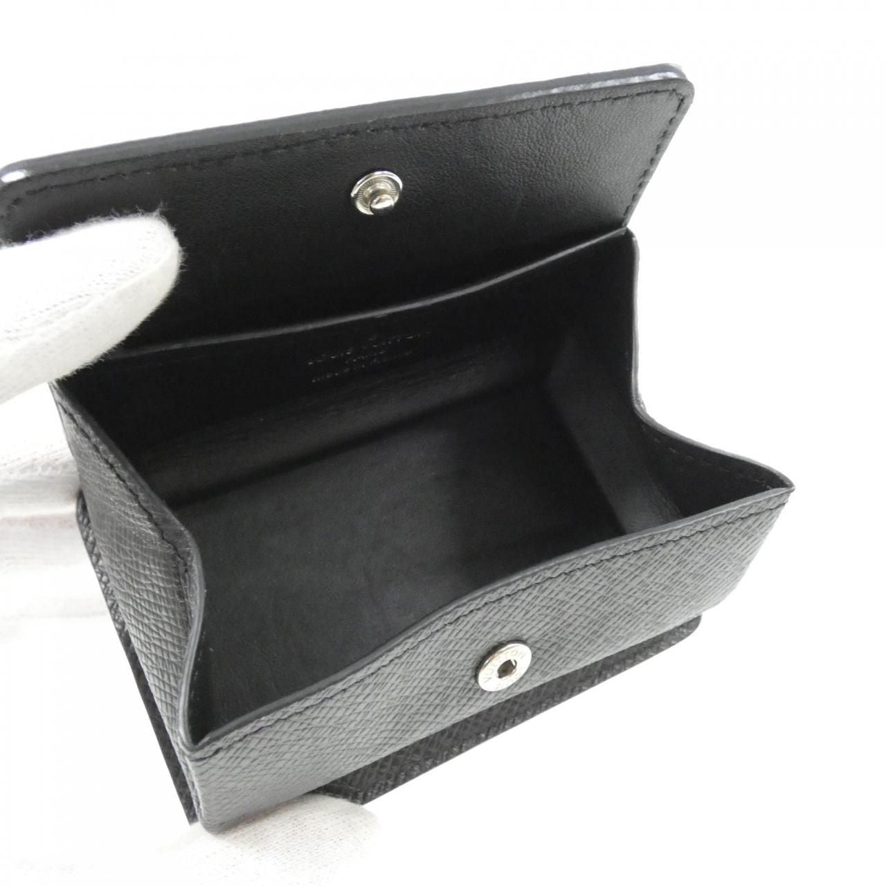 Louis Vuitton Taiga Coin Purse — view 4