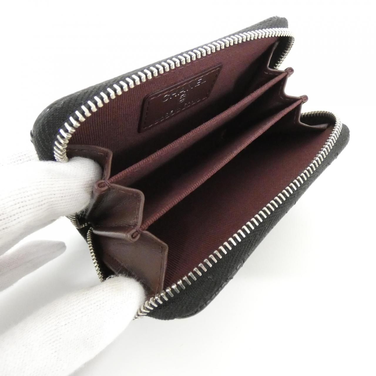 Chanel Timeless Classic Line Coin Case — view 5
