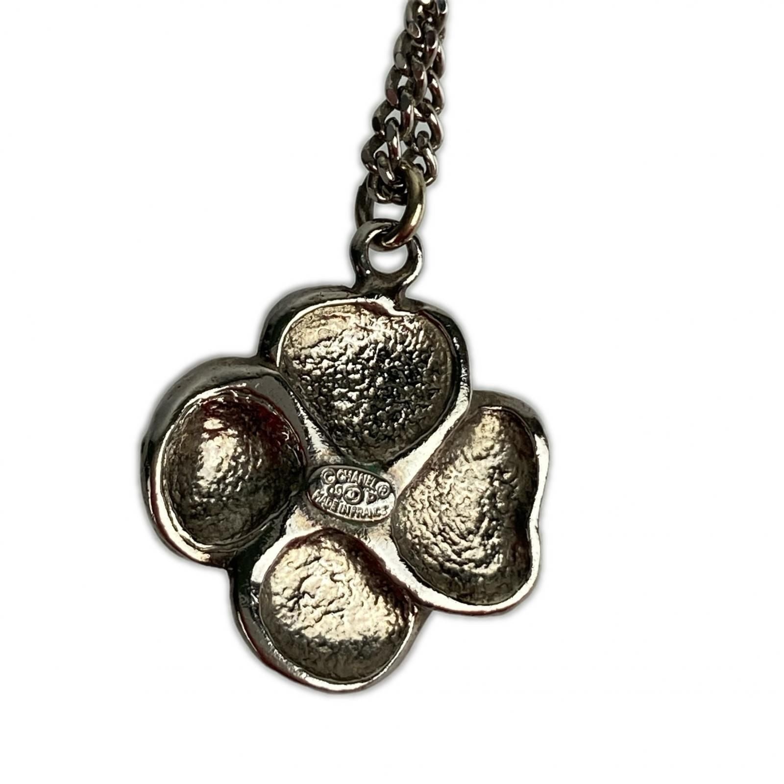 Chanel Necklace CC Logo Camellia Pre Collection Lame 09 P Black — view 4