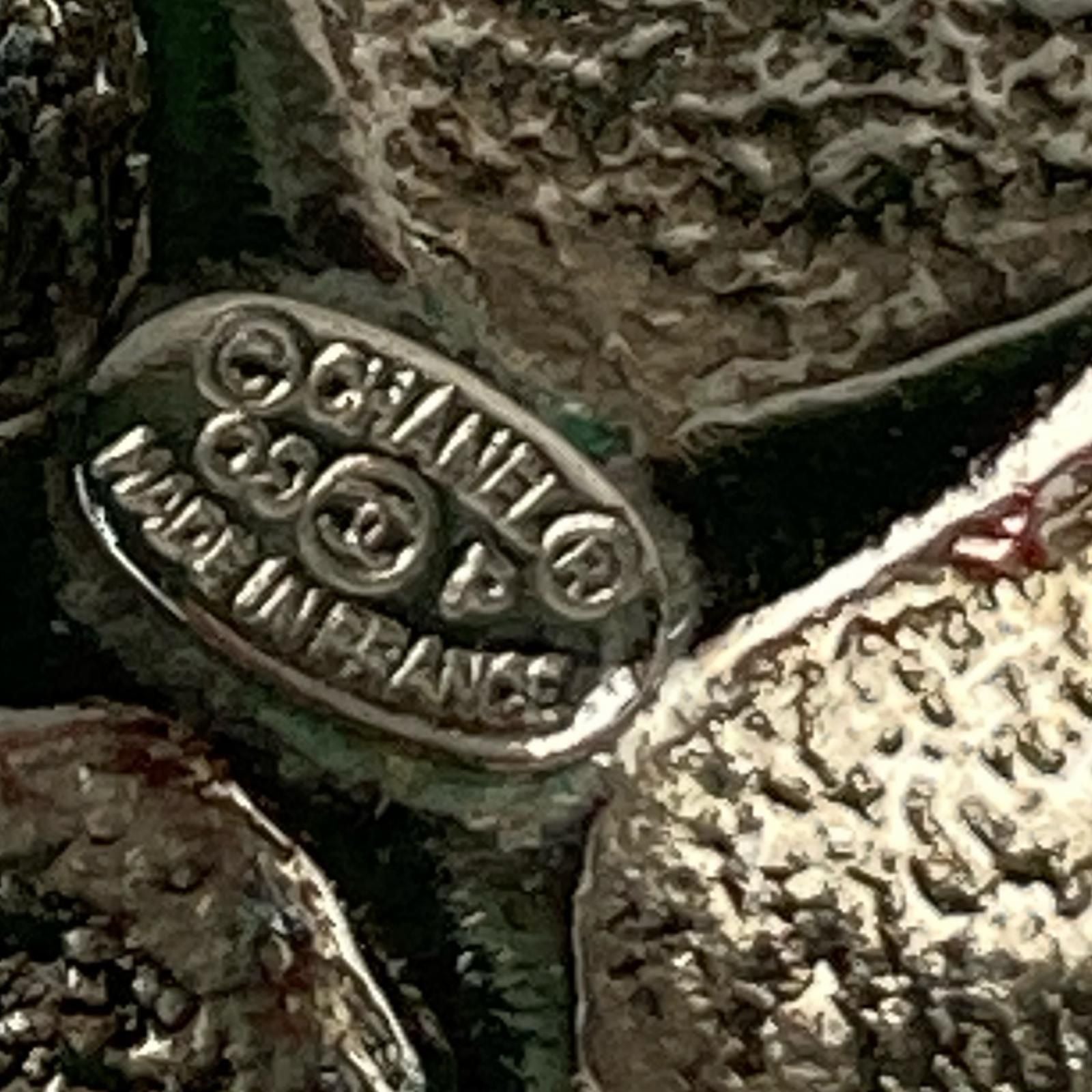 Chanel Necklace CC Logo Camellia Pre Collection Lame 09 P Black — view 5