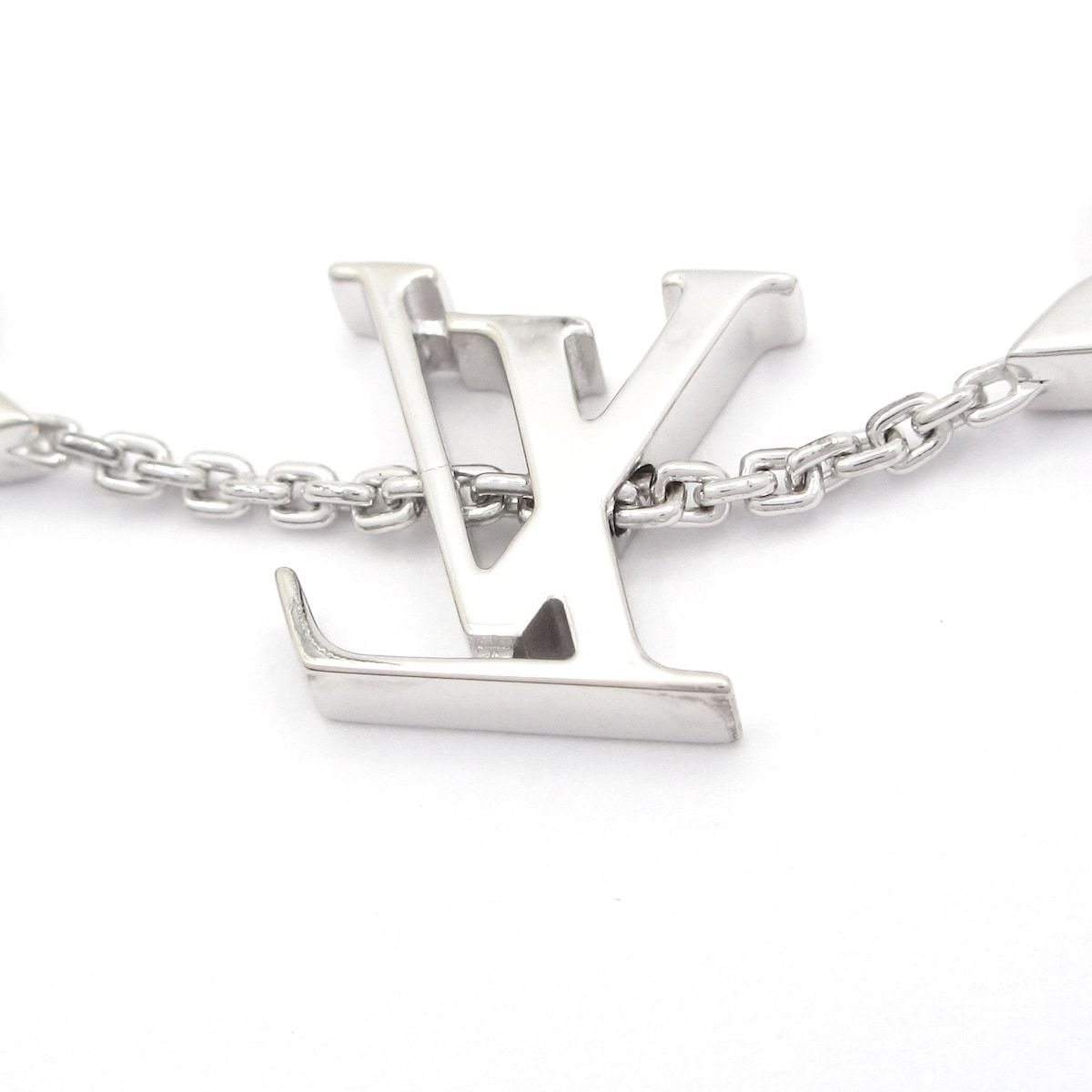 Louis Vuitton Bracelet Monogram 18k White Gold — view 3