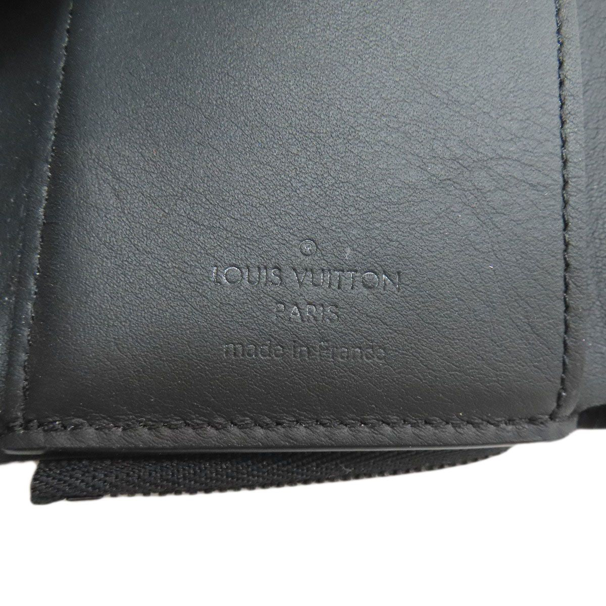 Louis Vuitton Portefeuille Pilot Trifold Wallet Taurillon — view 7