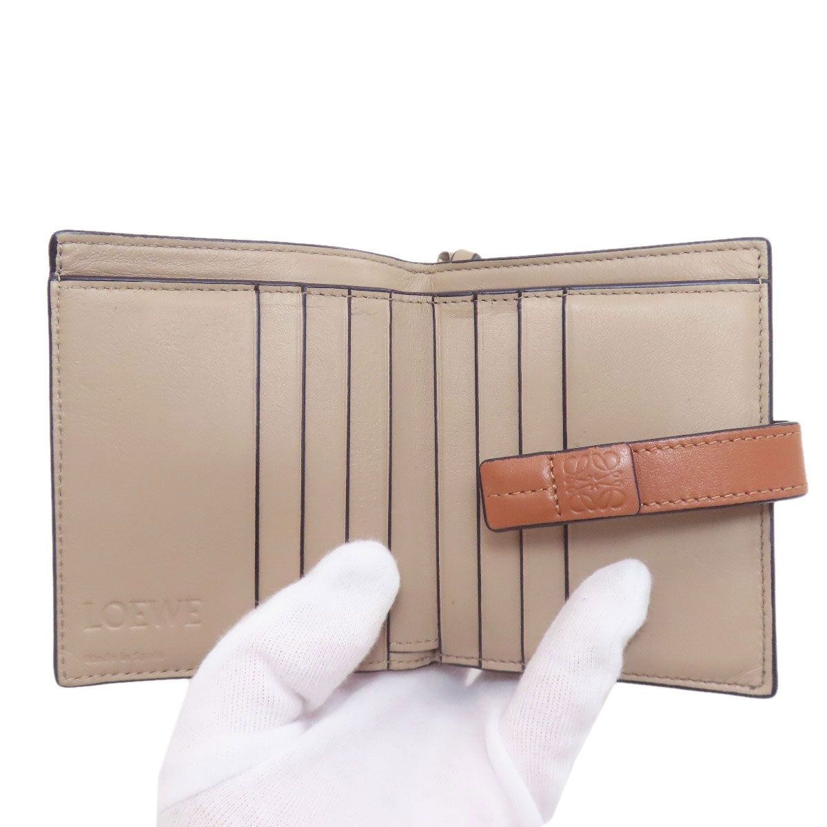 Loewe Anagram Bifold Wallet Leather — view 4