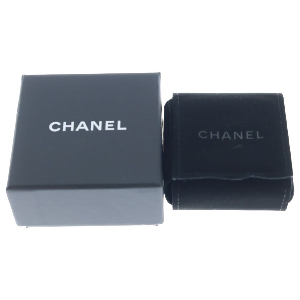 Chanel CC Logo Turnlock Earrings Gold — view 6