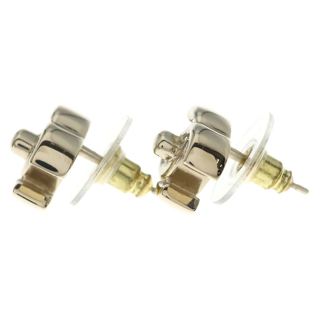 Chanel CC Logo Turnlock Earrings Gold — view 3