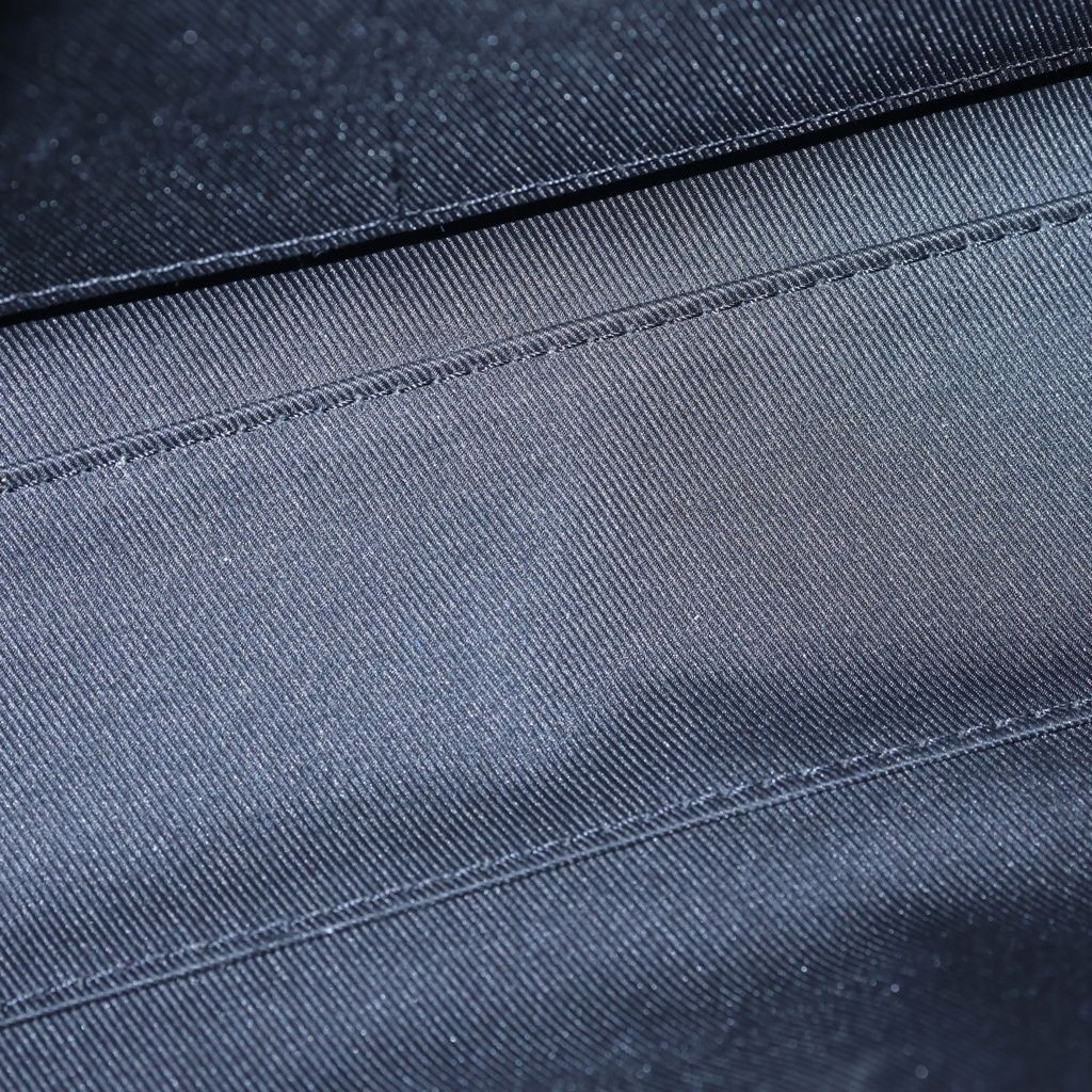 Louis Vuitton LV Aerogram Takeoff Messenger Shoulder Bag Black Leather — view 7