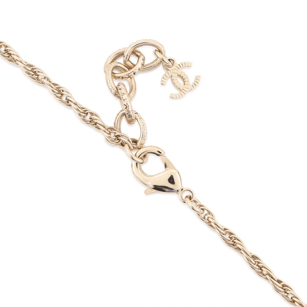 Chanel Necklace CC Logo Circle Faux Pearl — view 5