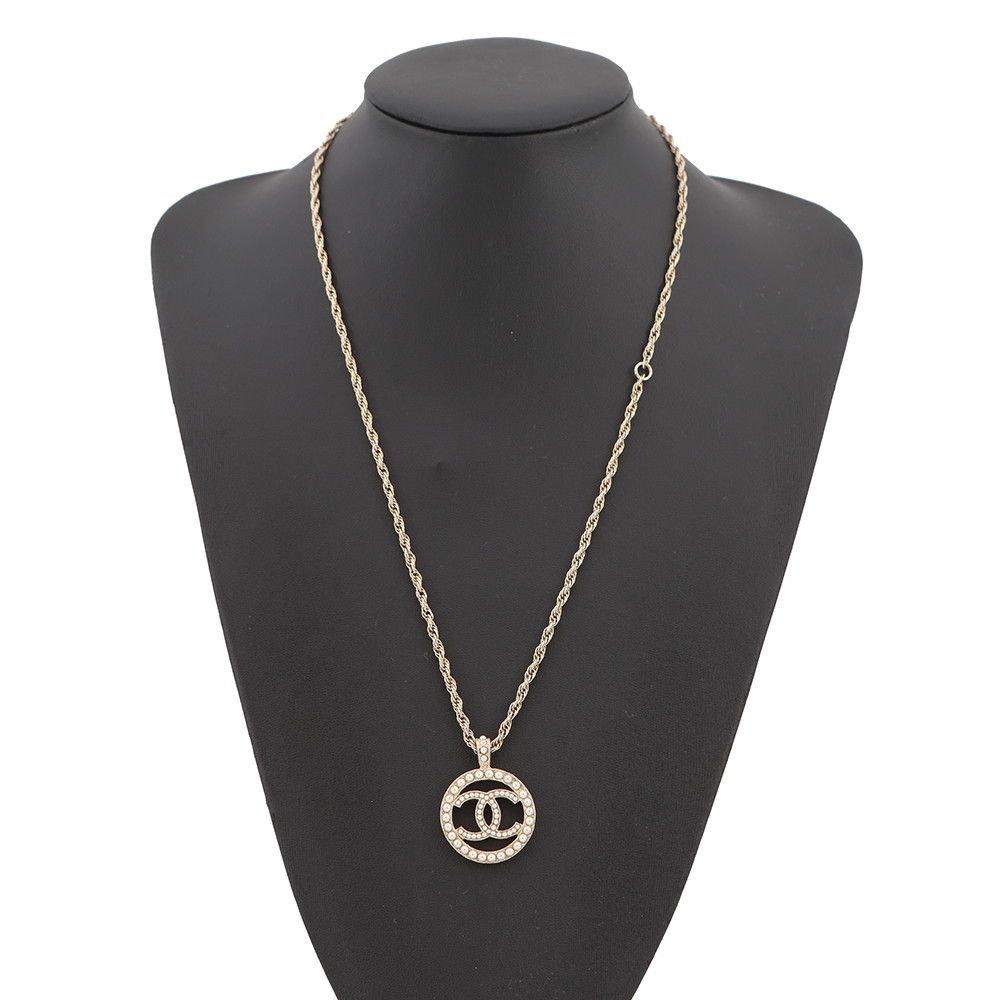 Chanel Necklace CC Logo Circle Faux Pearl — view 4