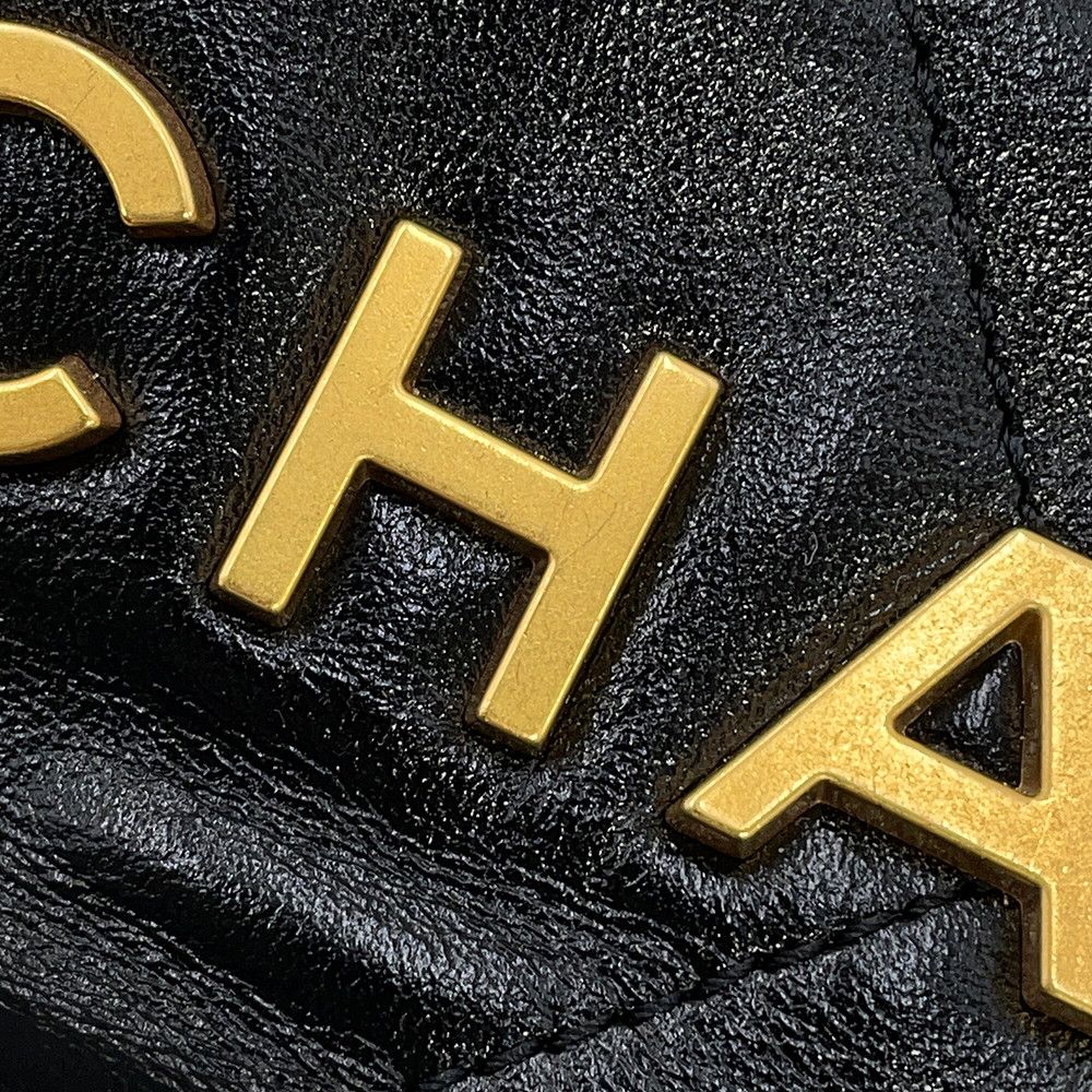 Chanel Handbag 22 Mini CC Logo Shiny Calf Leather 2-Way Black — view 8