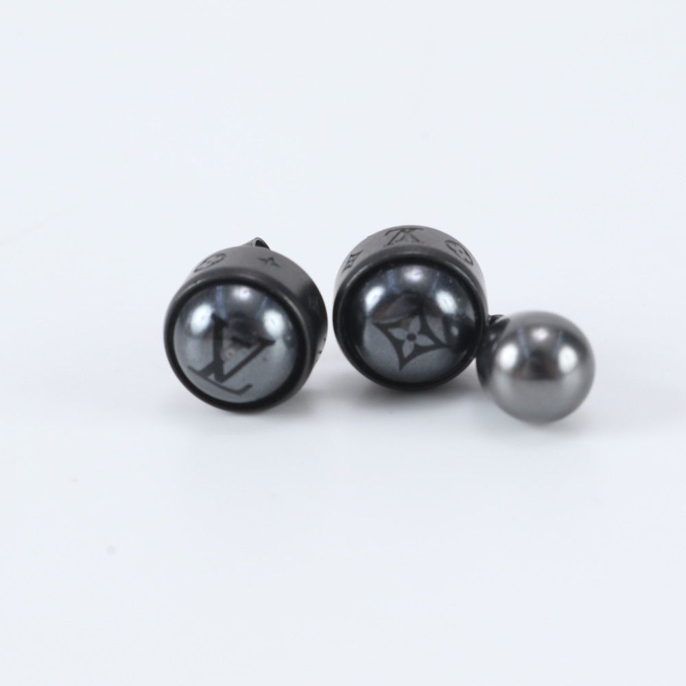 Louis Vuitton LV Pearl Earrings Black — view 2