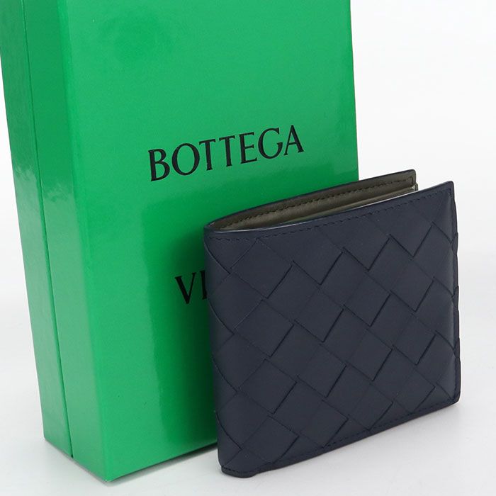 Bottega Veneta Intrecciato Bifold Wallet Leather