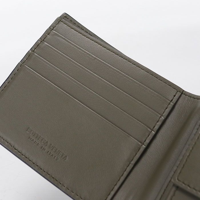 Bottega Veneta Intrecciato Bifold Wallet Leather — view 7