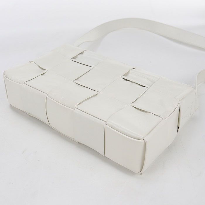 Bottega Veneta Cassette Shoulder Bag Leather — view 2