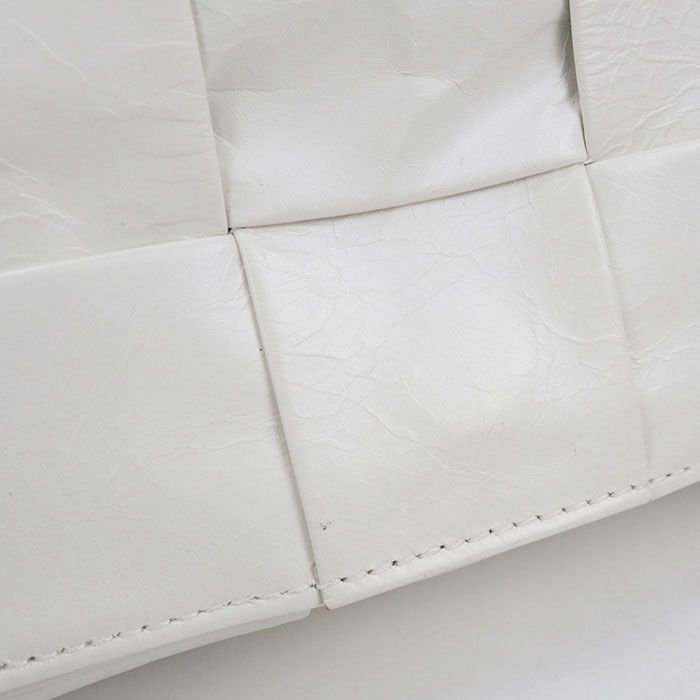 Bottega Veneta Cassette Shoulder Bag Leather — view 7