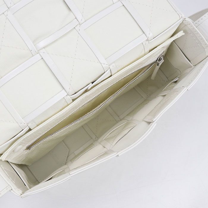 Bottega Veneta Cassette Shoulder Bag Leather — view 3
