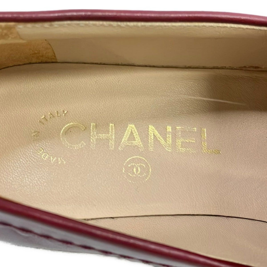 Chanel Loafers 38 C Bordeaux CC Logo Leather — view 5
