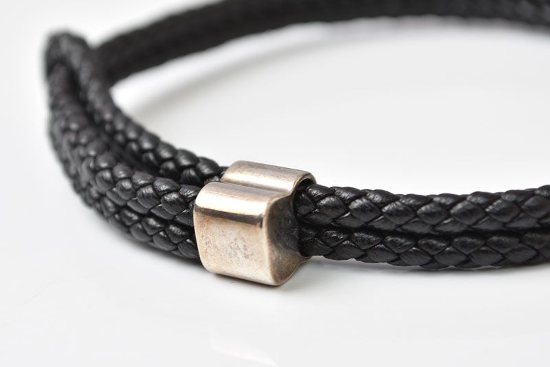 Bottega Veneta Bracelet Bangle Intrecciato Black 925 Sterling Silver — view 3