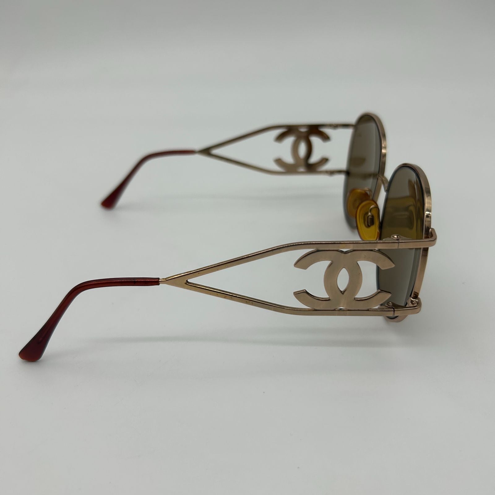Chanel Sunglasses CC Logo Round Frame Eyewear — view 5